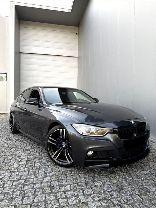 BMW  F30 Mperfomance ( trato de credito )