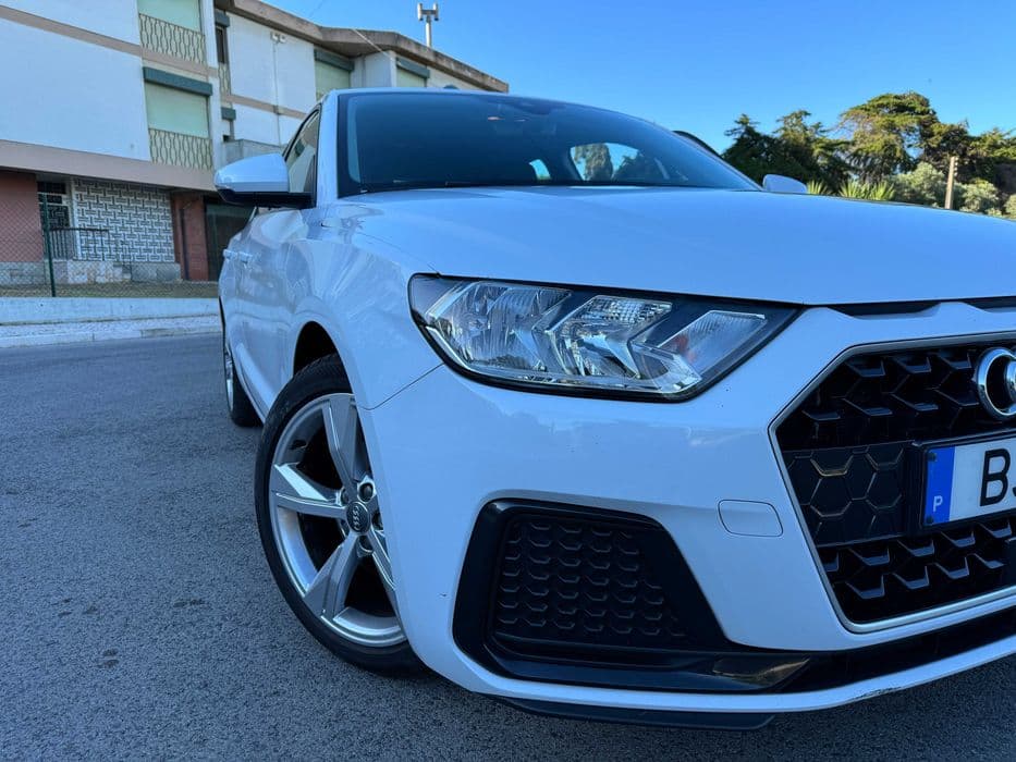 Audi A1 Sportback 30 TFSI S Tronic Advanced Camarate, Unhos E Apelação
