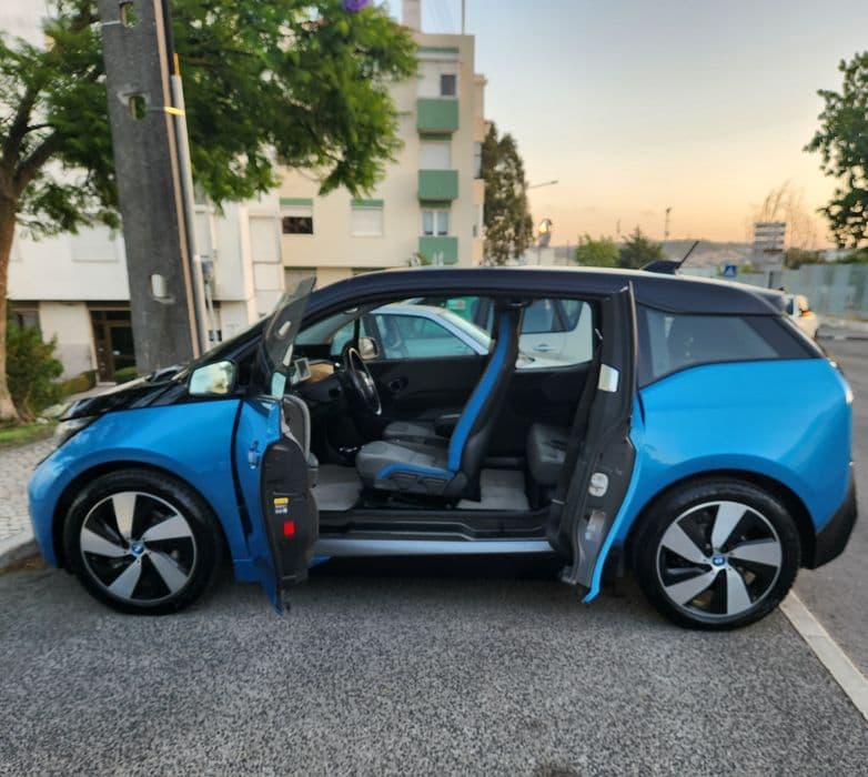 BMW i3 94Ah com 102mil km.