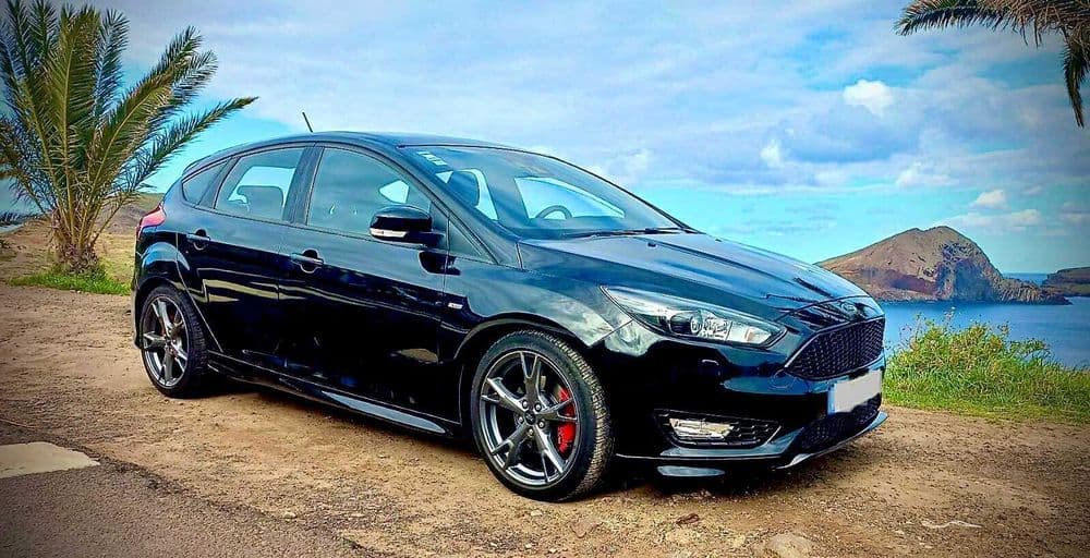 Ford Focus ST Line Santa Cruz