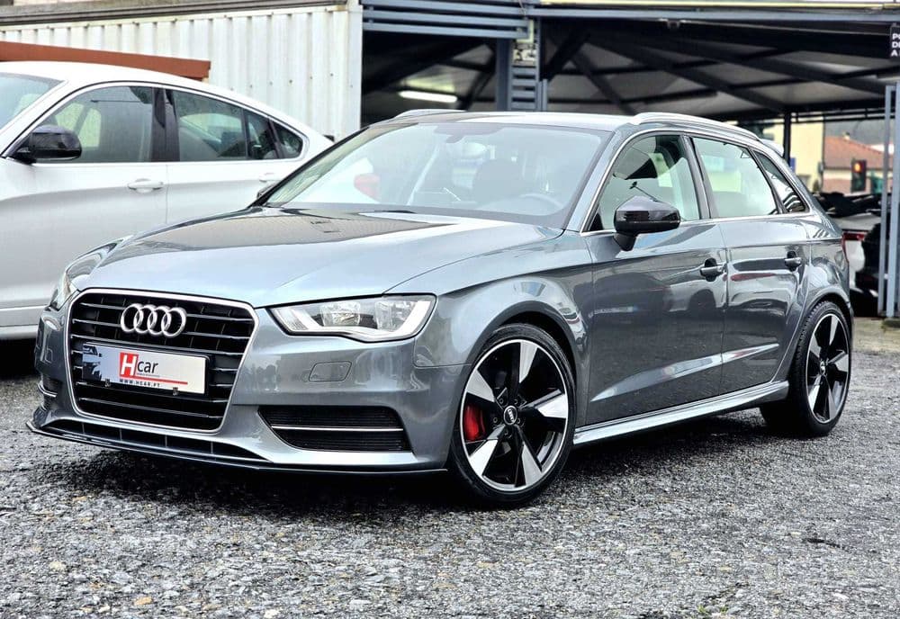 Audi A3 Sportback 8V S LINE 1.6TDI 110CV "LOOK RS3"