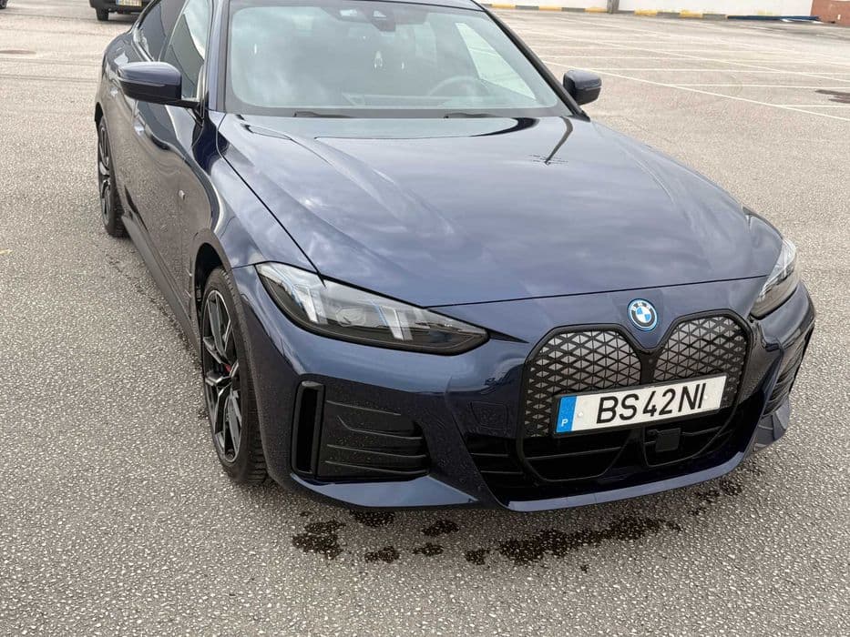 BMW i4 edrive40 Leiria, Pousos, Barreira E Cortes