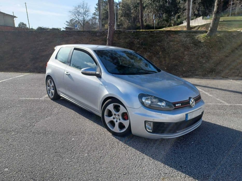 Volkswagen Golf VI GTI 2.0 TSI - 210cv São João da Madeira