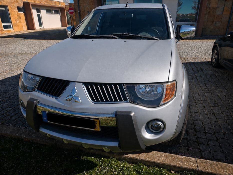 Mitsubishi L200 Urrós