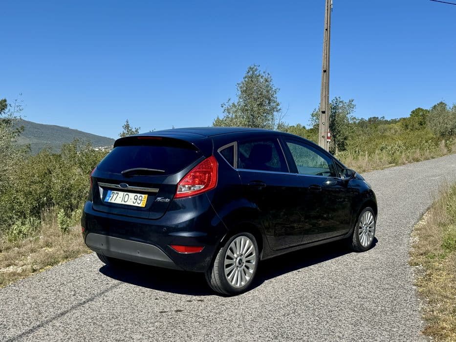 Ford Fiesta titanium GPL 157.000km