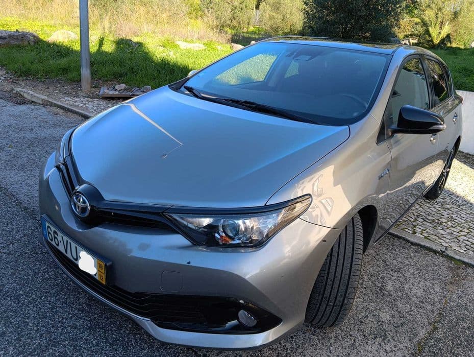 Toyota Auris 1.8 Gasolina HSD