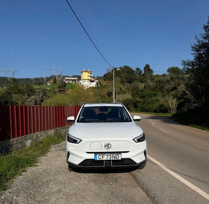 MG ZS Ev electrico LUXURY Almalaguês