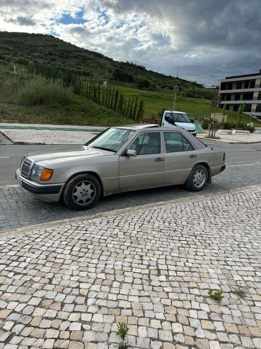 Mercedes-Benz 200 W124