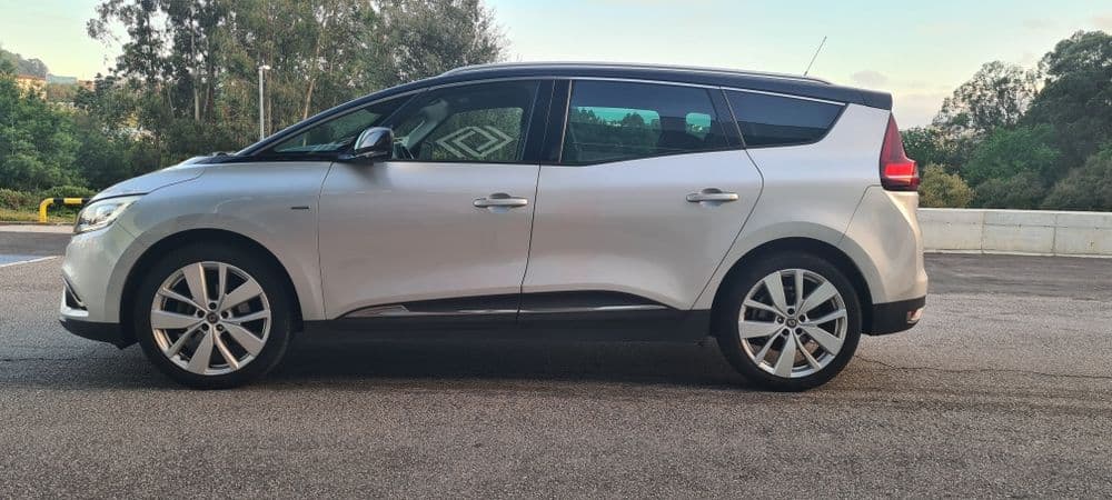Renault Grand Scénic IV 7 Lugares 1.7 Dci 120cv Mafamude E Vilar Do Paraíso