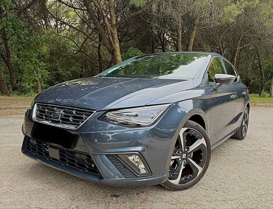 SEAT Ibiza 1.0 TSI 110cv FR — Cinzento Magnetic Tech