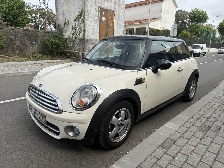 MINI One d nacional 156.000 km Santa Maria Da Feira, Travanca, Sanfins E Espargo