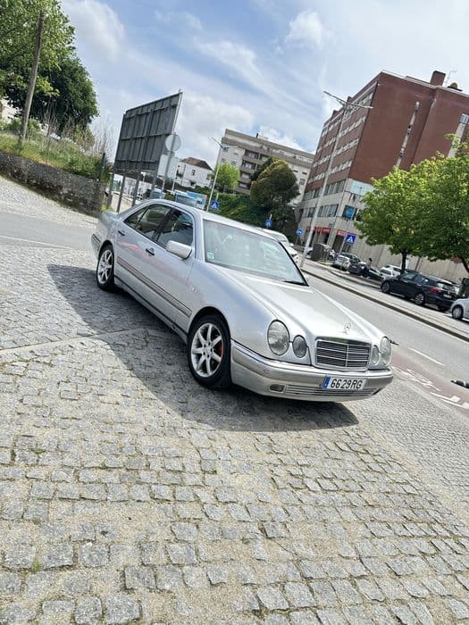 Mercedes-Benz Vito bem estimada Alvito (São Pedro E São Martinho) E Couto