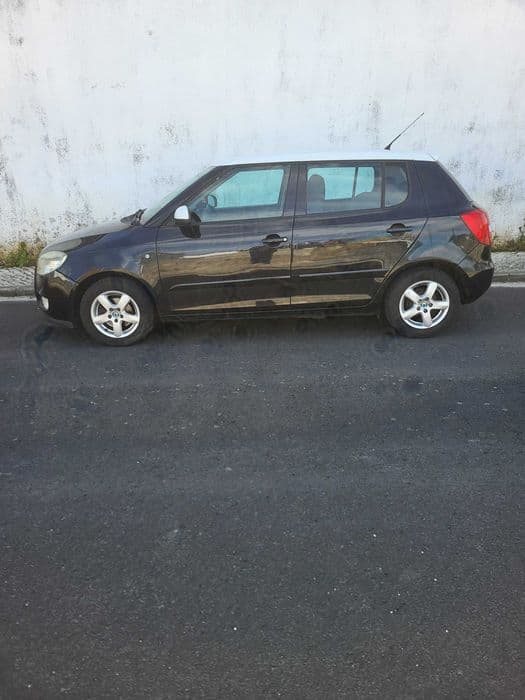 Škoda Fabia 1400cc Odivelas