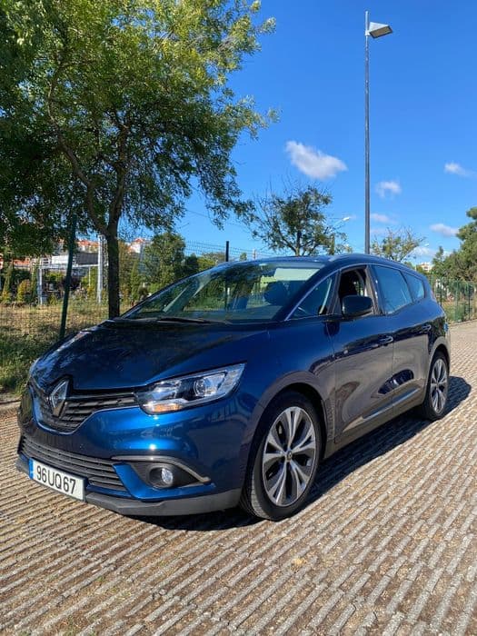 Renault Grand Scénic 1.5 dci Hibrid Assist intense