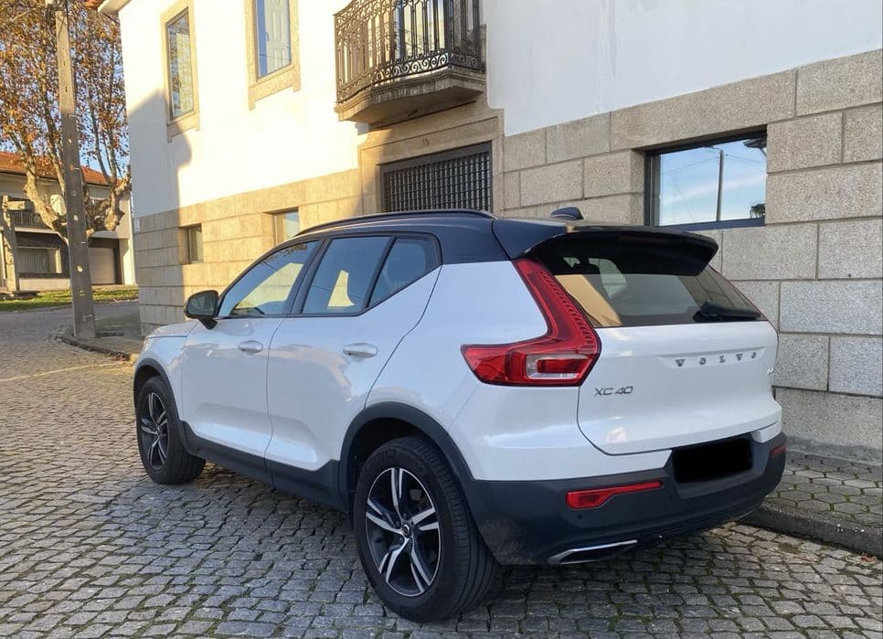Volvo XC 40 D4 R-Design AWD 190Cv Vila Nova de Gaia