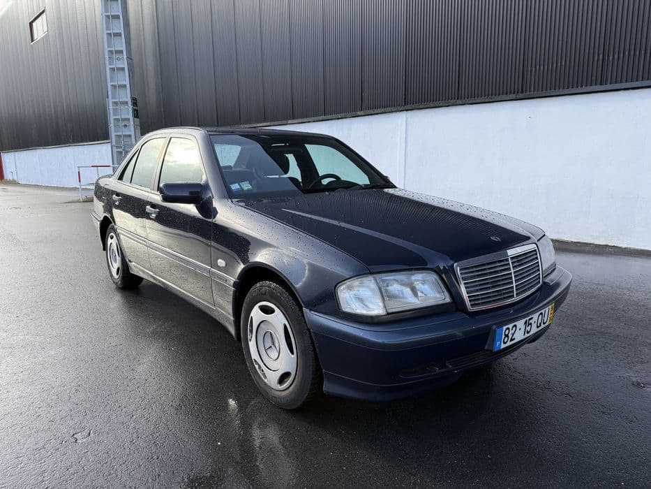 Mercedes-Benz 220 C220 Nogueira, Fraião E Lamaçães