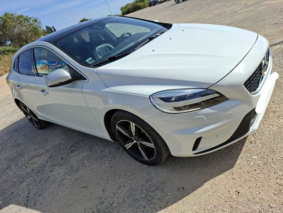Volvo V40 R-Design