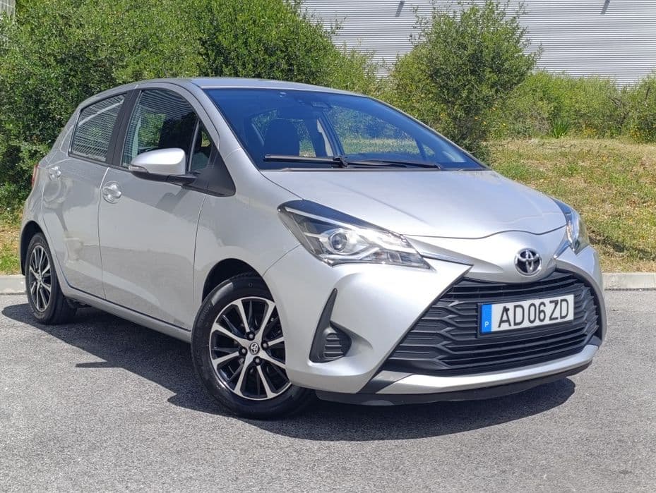 Toyota Yaris 1.0 Confort Alcabideche