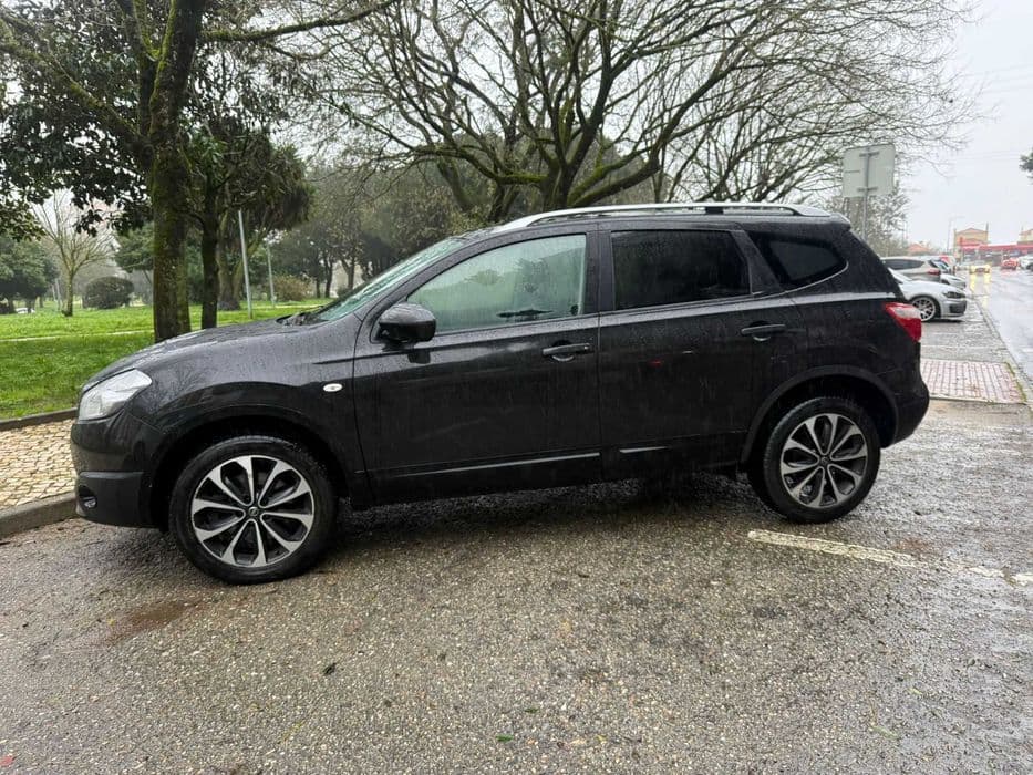 Nissan Qashqai+2 (versão de 7 lugares), de
