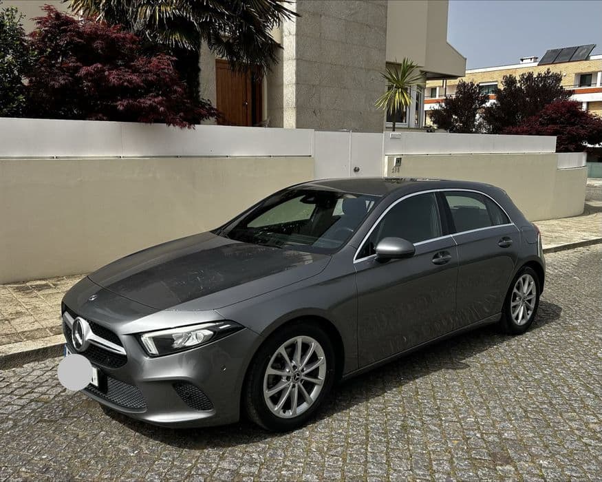 Mercedes-Benz A 180 Mercedes A180d caixa automática