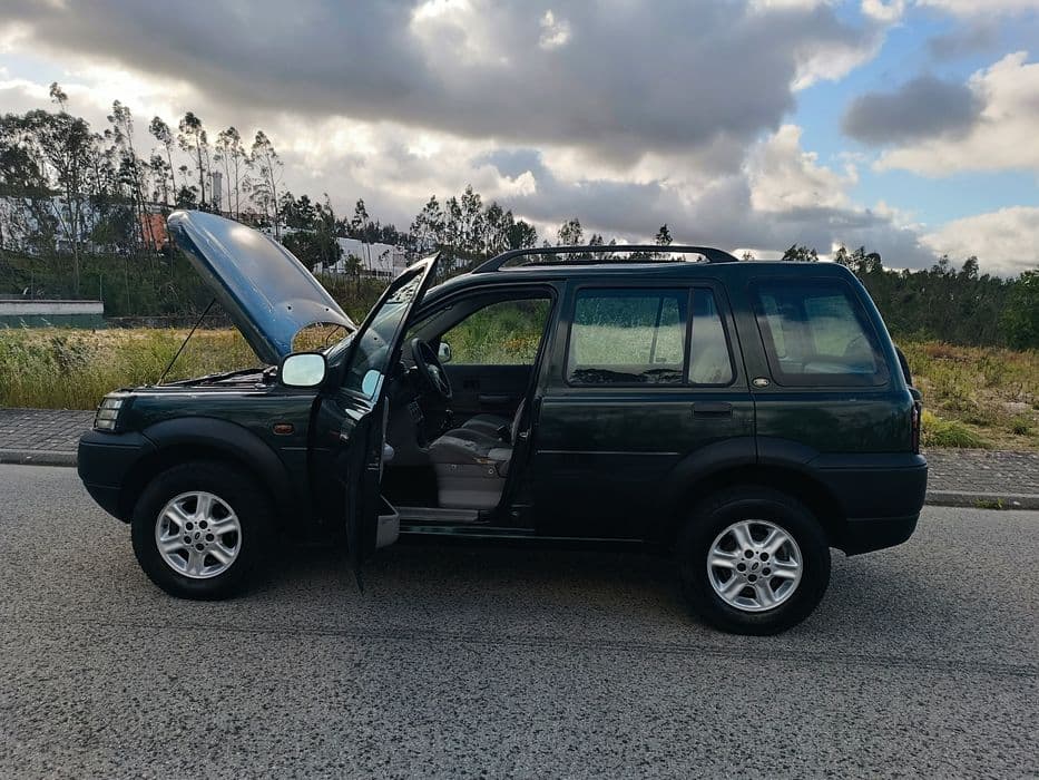 Land Rover Freelander Leiria, Pousos, Barreira E Cortes