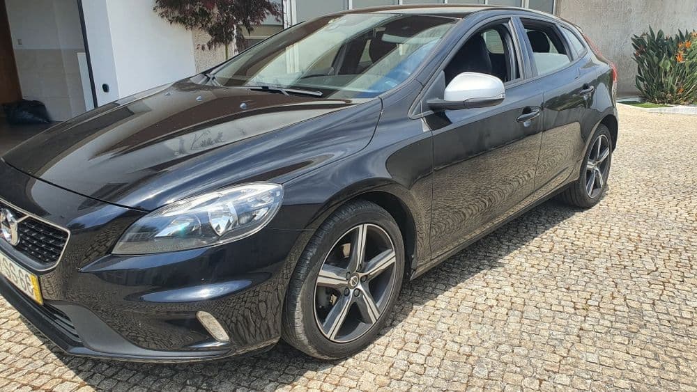 Volvo V40 D2 R-Design