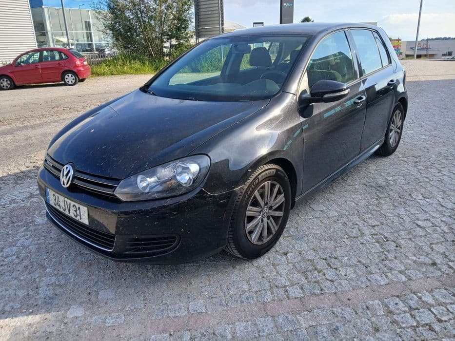 Volkswagen Golf VI 1.6 TDI BlueMotion - Pneus Michelin Vila Real (Nossa Senhora Da Conceição, São Pedro E São Dinis)
