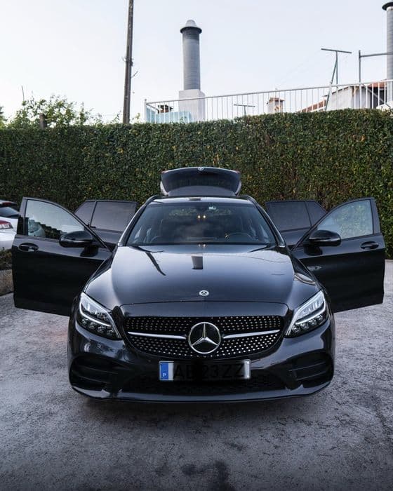 Mercedes-Benz C 300e AMG Plug-in Paço de Sousa
