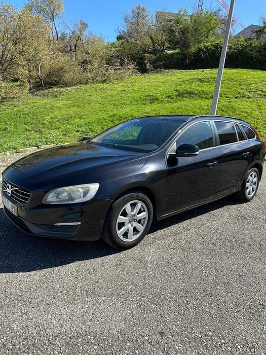Volvo V60 Leiria, Pousos, Barreira E Cortes