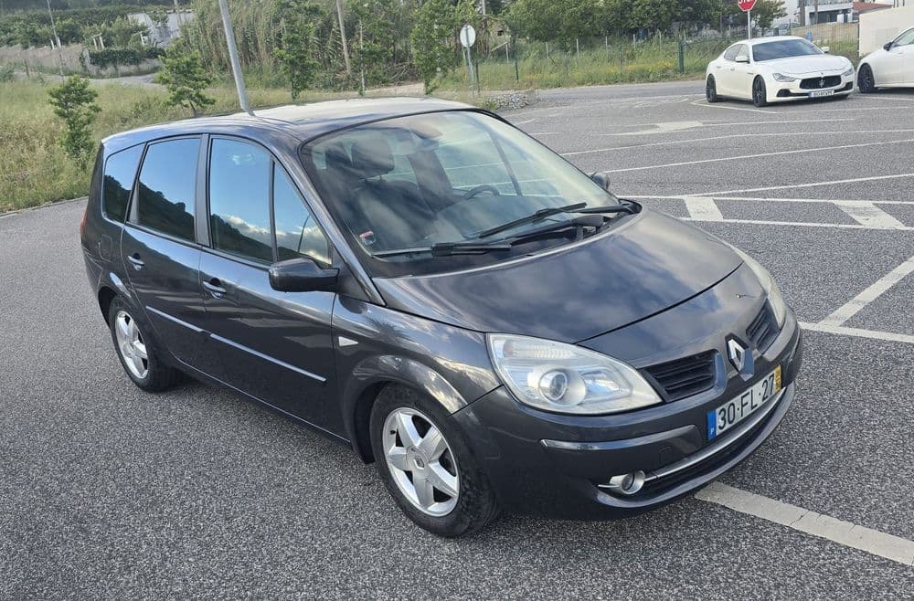 Renault Grand Scénic 1.5 DCI 7 lugares GPS Almargem Do Bispo, Pêro Pinheiro E Montelavar