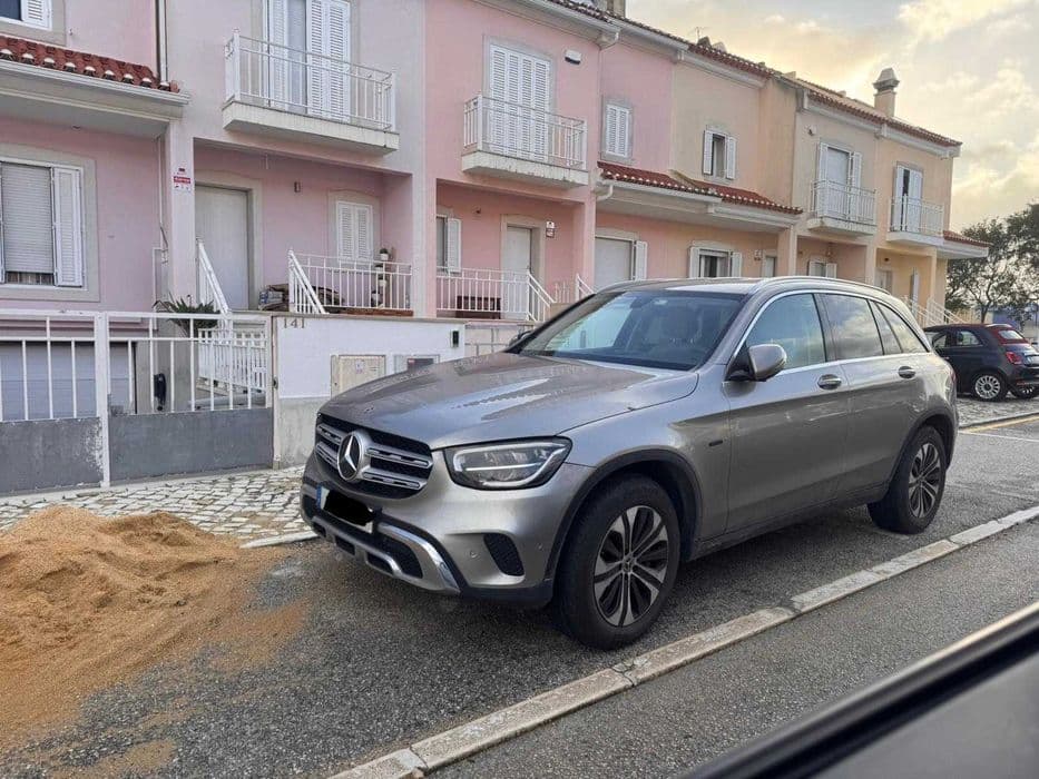 Mercedes-Benz GLC 300 de 4MATIC — Diesel Plug-in Hybrid