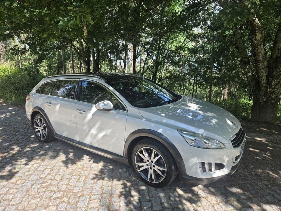 Peugeot 508 SW Automático, versão com mais extras, revisado . Gualtar