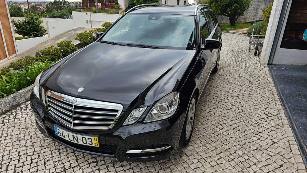 Mercedes-Benz 250 Avangarde Bluefficiency Santo António dos Olivais