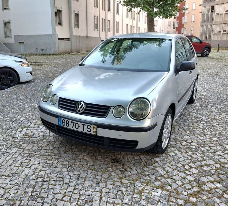 Volkswagen Polo 1.2i 12v 5Portas Nacional 02 Marvila