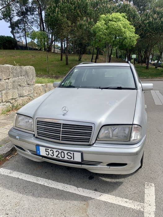 Mercedes-Benz 220 Elegance Aldoar, Foz Do Douro E Nevogilde