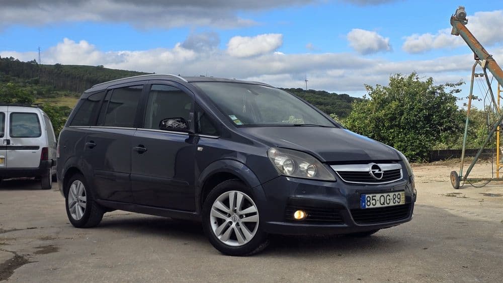 Opel Zafira B 1.9 CDTI Automática – 7 Lugares Almargem Do Bispo, Pêro Pinheiro E Montelavar