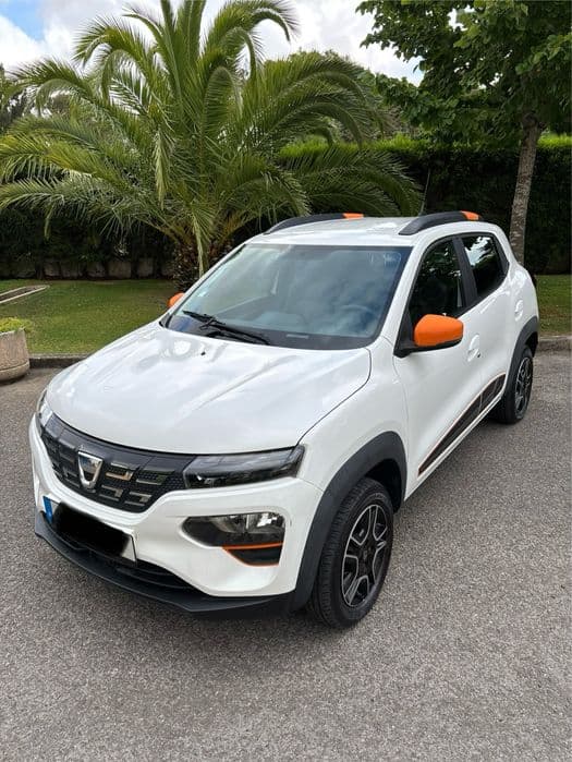 Dacia Spring branco