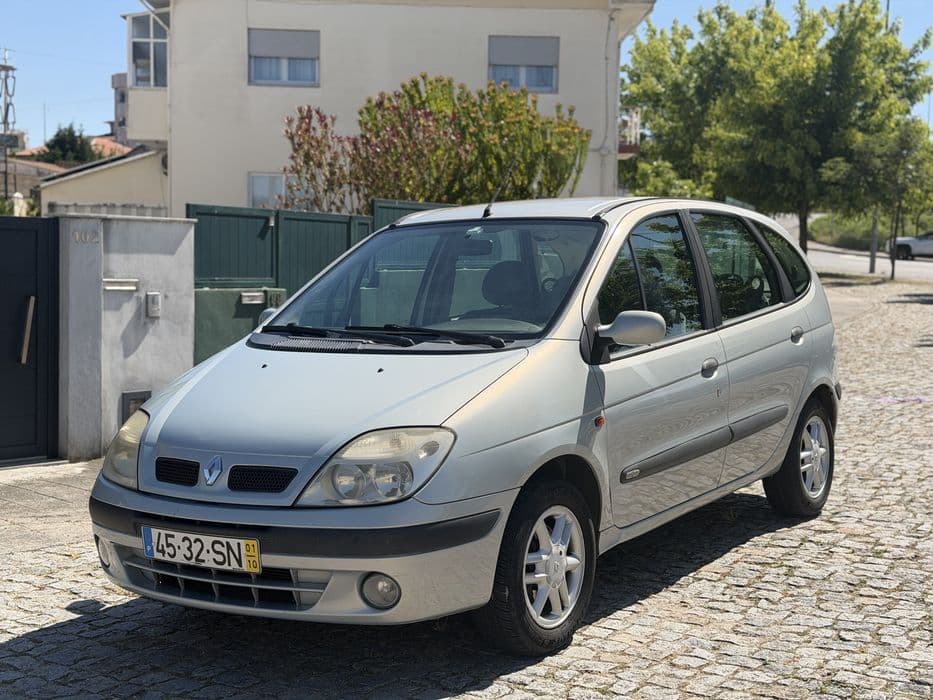 Renault  1.4 i Baguim do Monte