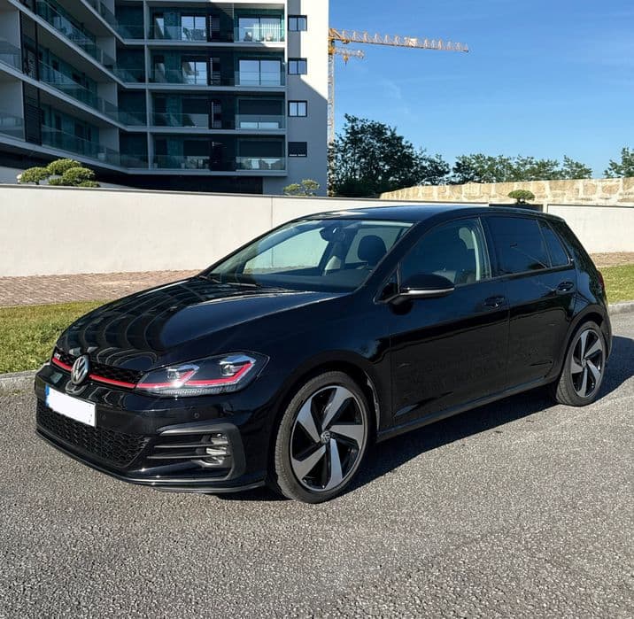 Volkswagen Golf 7,5 1.6 TDi 115cv (Look GTi)