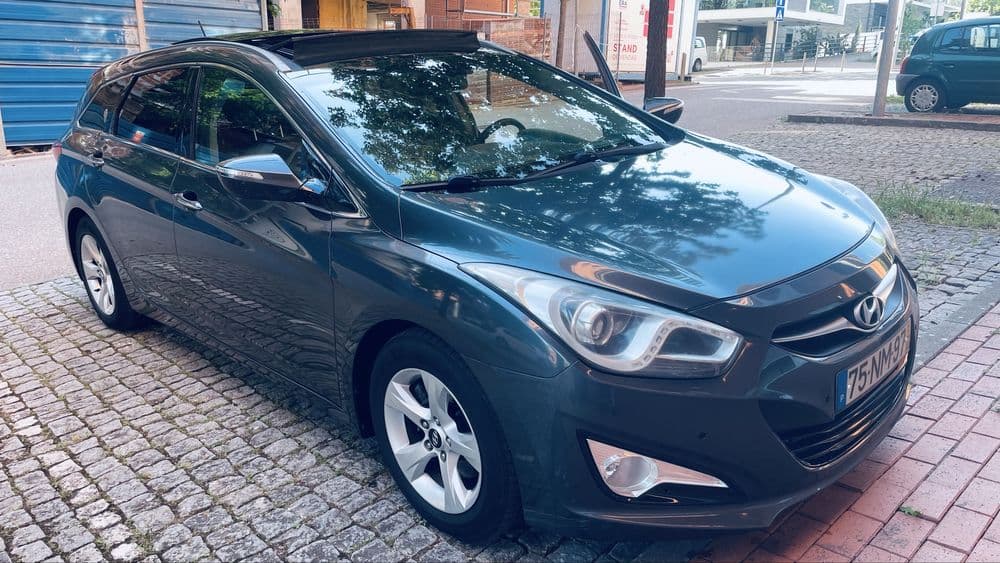 Hyundai i40 SW Tourer 1.7 CRDi Blue Drive Coimbra (Sé Nova, Santa Cruz, Almedina E São Bartolomeu)