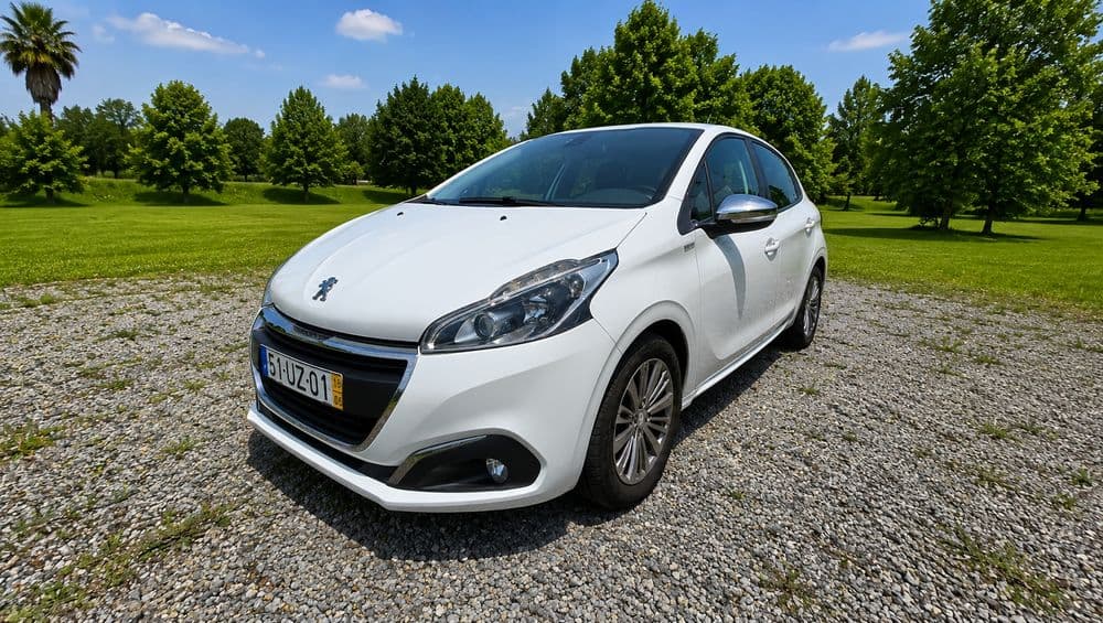 Peugeot 208 1.2i Allure