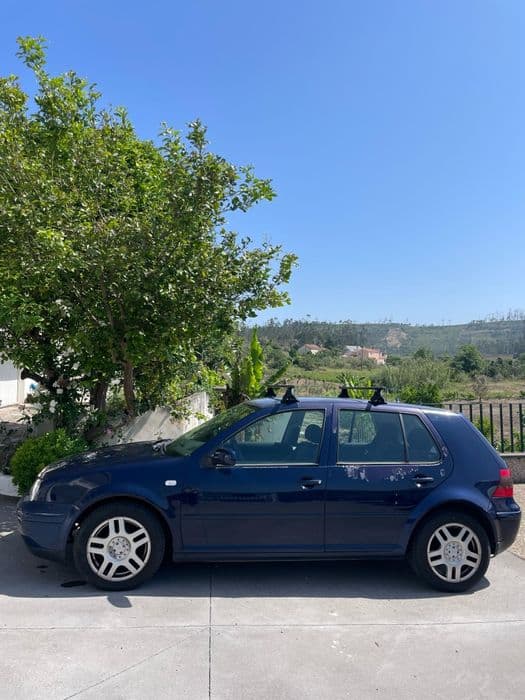 Volkswagen Golf Azul