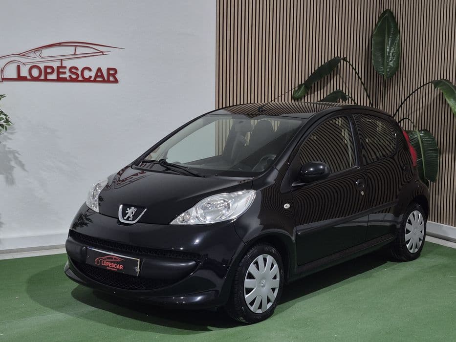 Peugeot 107 AUTOMÁTICO - 100.000KM