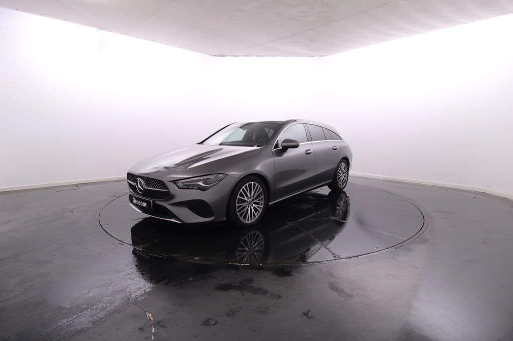 Mercedes-Benz  180 d Shooting Brake Progressive Advanced Cx. Aut. / Vidros Escurecidos / Estofos em Pele / JLL