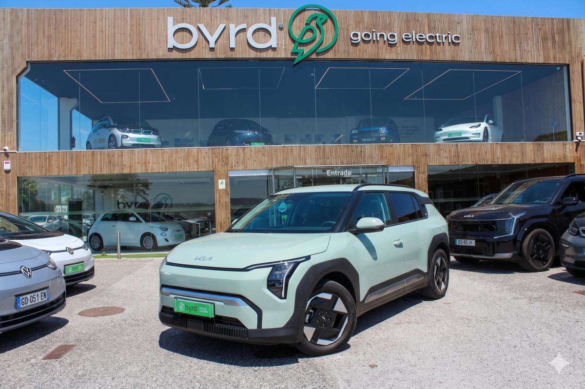 Kia  81,4-kWh FWD Earth