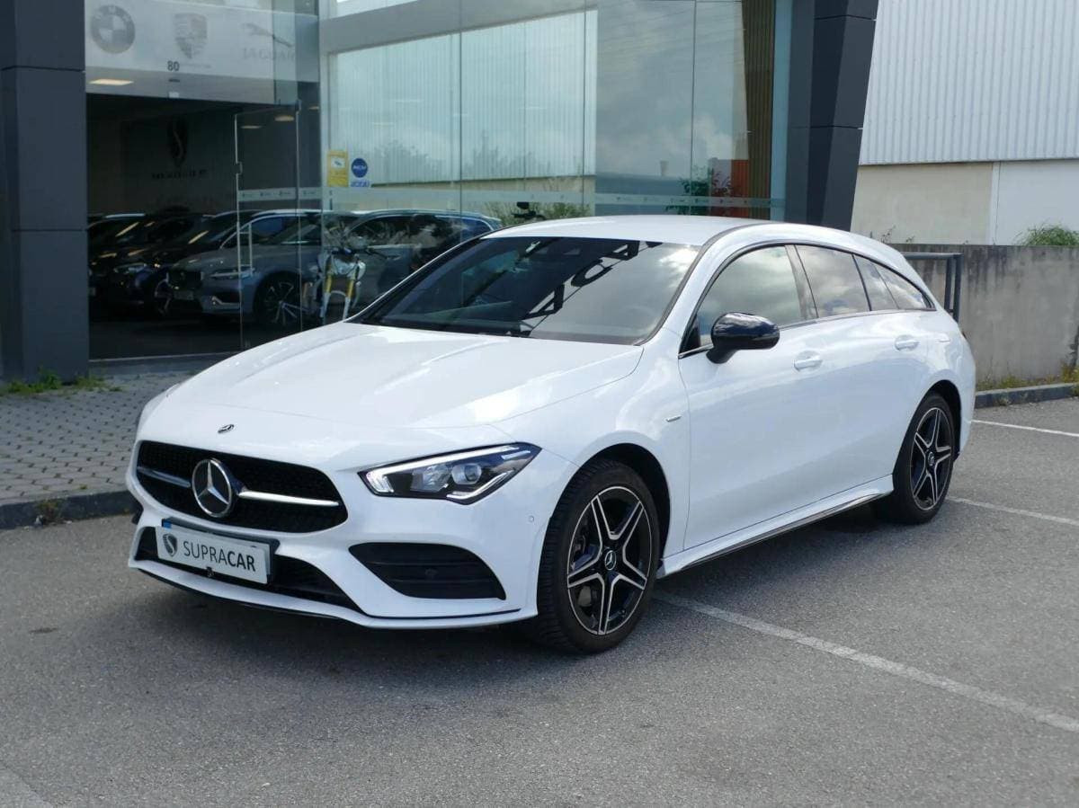 Mercedes-Benz CLA 250 e Shooting Brake AMG Line