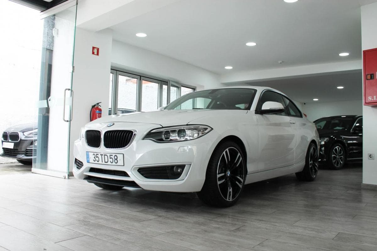 BMW Série 2 218 d Coupe