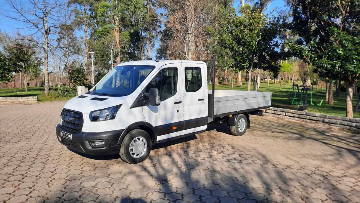 Ford Transit Chassis Cabine Dupla 7 Lugares 3.5T L4 Tração Traseira Rodado Simples 2.0 Tdci EcoBlue 170cv Euro 6.2 Trend Plus c/ Bola de Reboque
