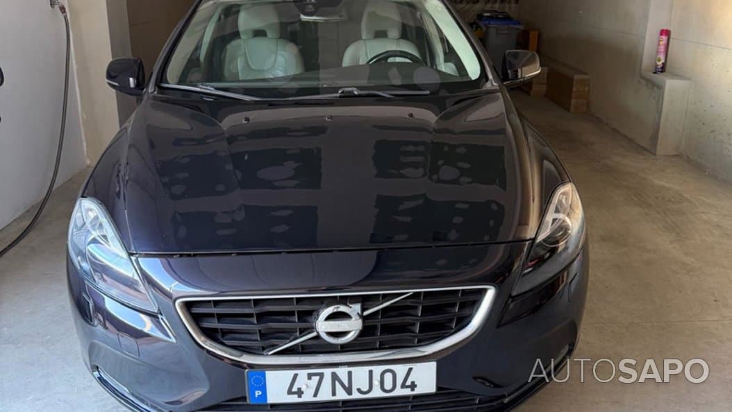 Volvo V40
