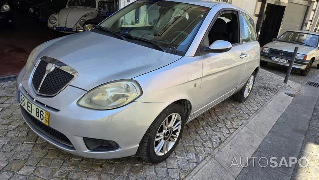 Lancia Ypsilon